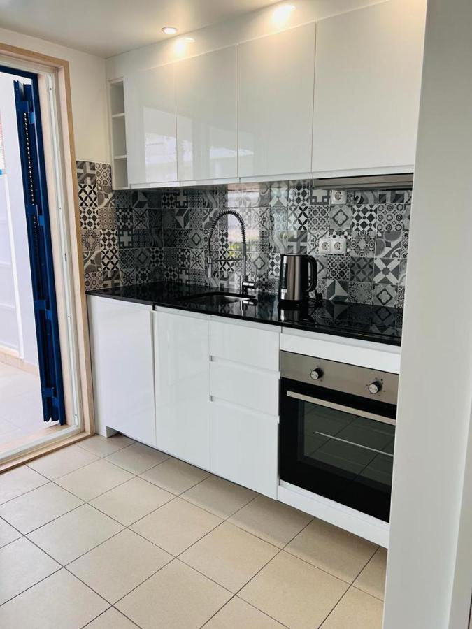 Angies Marina Apartment, Includes 2 Free Passes For The Marina Pool Lagos Kültér fotó