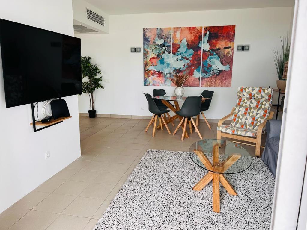 Angies Marina Apartment, Includes 2 Free Passes For The Marina Pool Lagos Kültér fotó