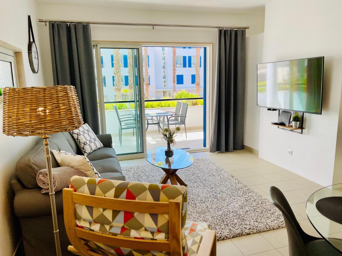 Angies Marina Apartment, Includes 2 Free Passes For The Marina Pool Lagos Kültér fotó