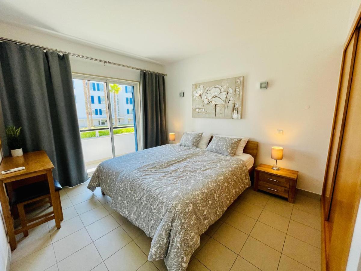 Angies Marina Apartment, Includes 2 Free Passes For The Marina Pool Lagos Kültér fotó