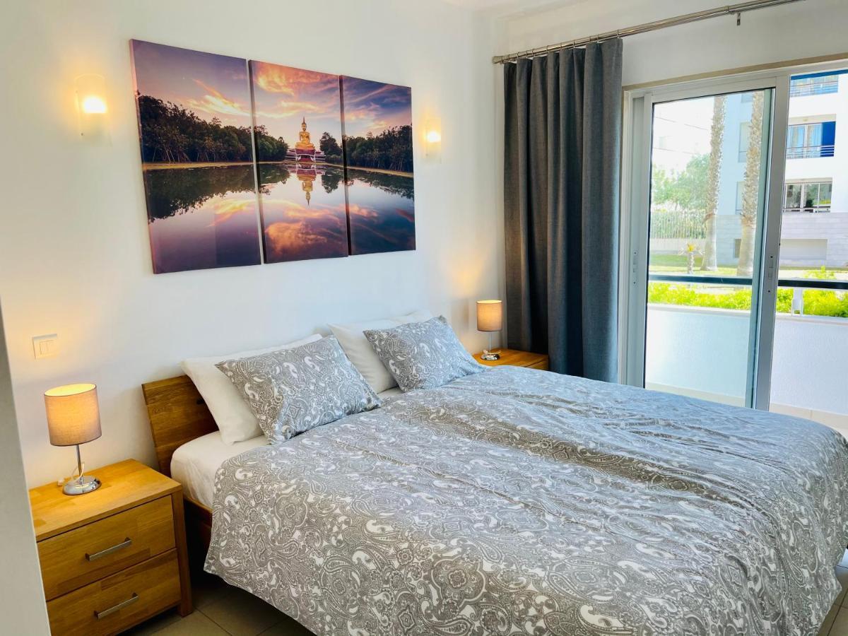 Angies Marina Apartment, Includes 2 Free Passes For The Marina Pool Lagos Kültér fotó