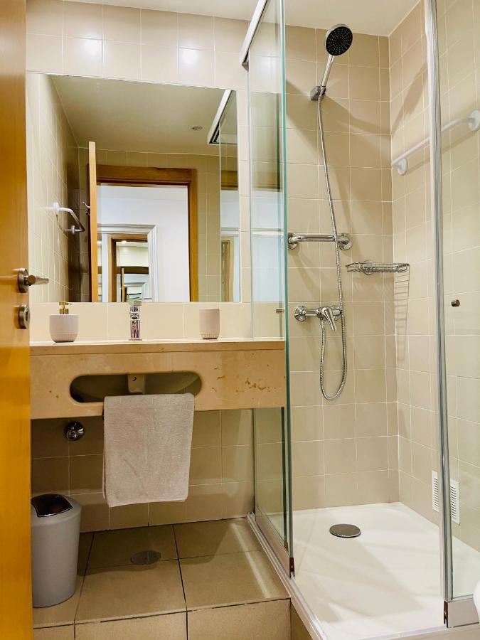 Angies Marina Apartment, Includes 2 Free Passes For The Marina Pool Lagos Kültér fotó