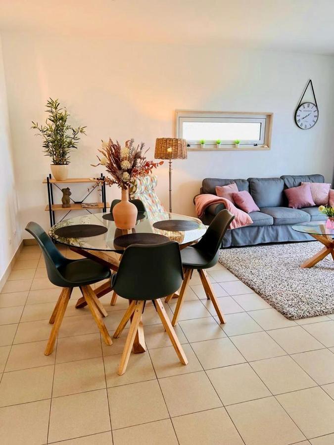 Angies Marina Apartment, Includes 2 Free Passes For The Marina Pool Lagos Kültér fotó
