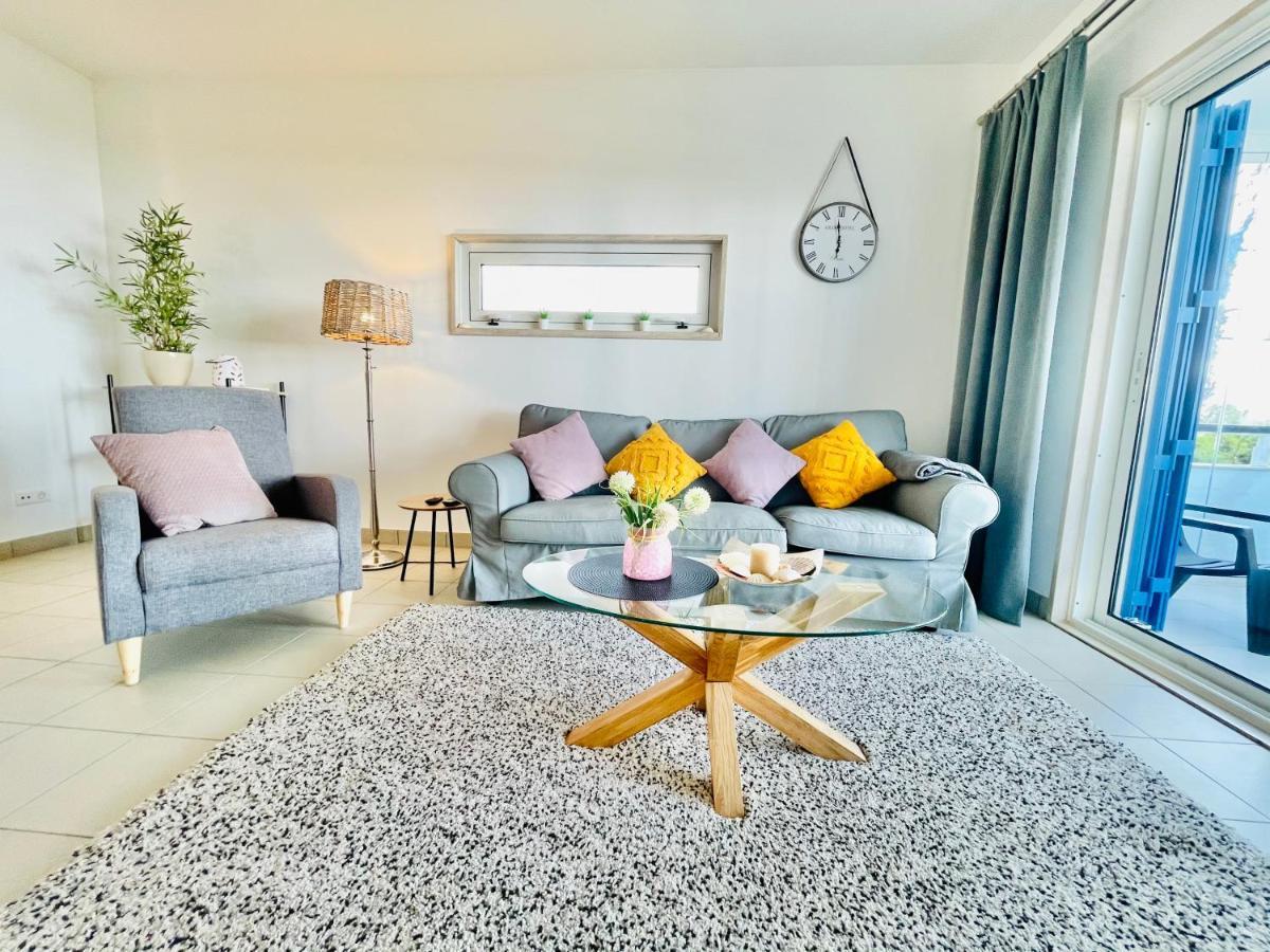 Angies Marina Apartment, Includes 2 Free Passes For The Marina Pool Lagos Kültér fotó